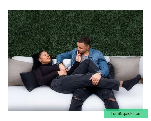 库嫂澄清早年言论称库里非理想型实为自认配不上他